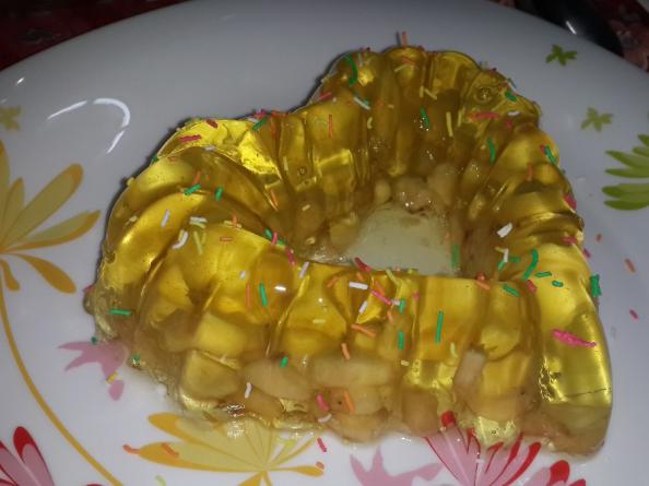 شرکت بازرگانی پخش ژله آناناس تزئین کیک با طعم واقعی